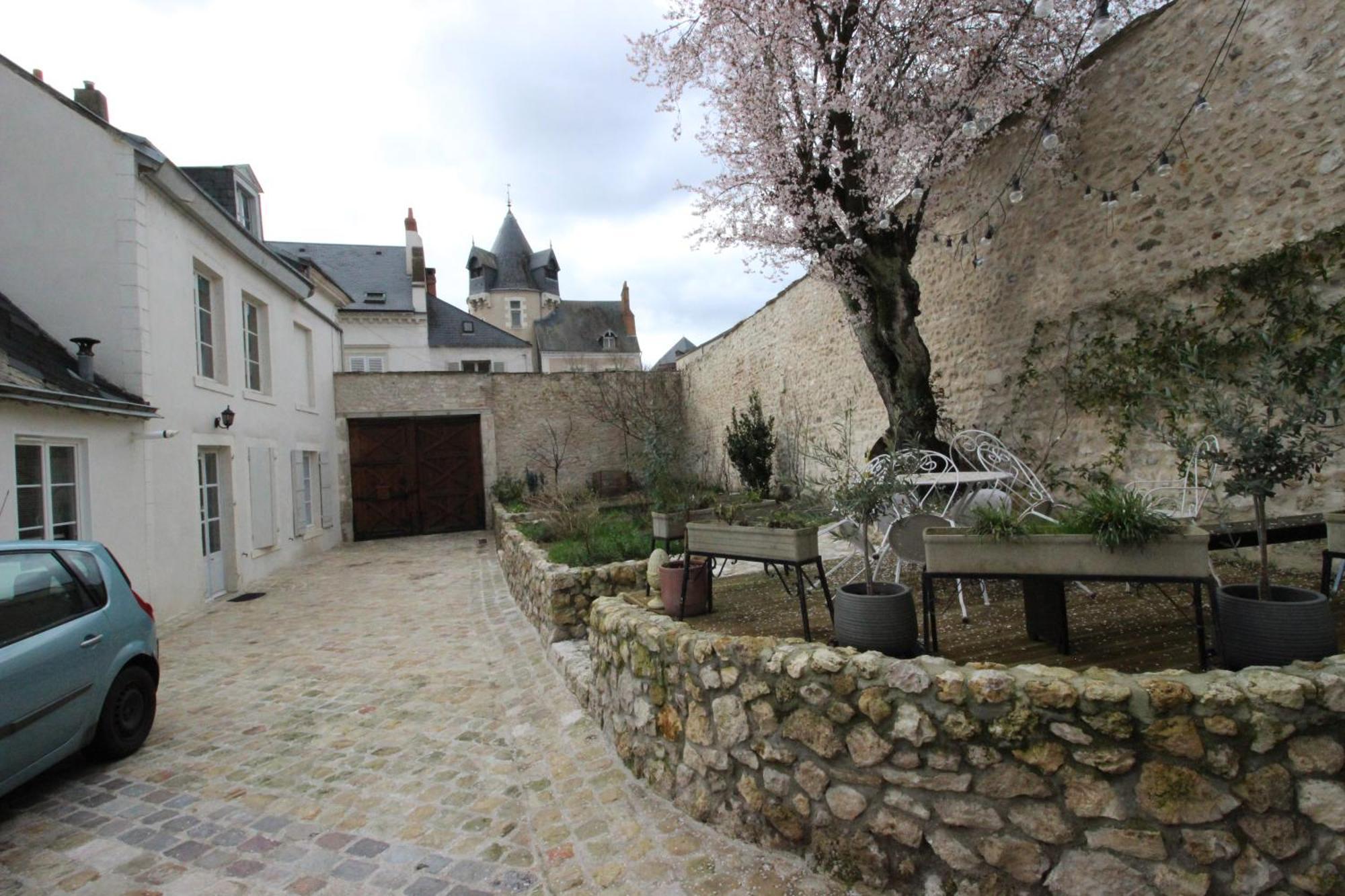Domaine De Charme Au Coeur D'Orleans Classe 3 Etoiles - Bords De Loire - 21 Couchages Avec Parkings Prives Exterior foto